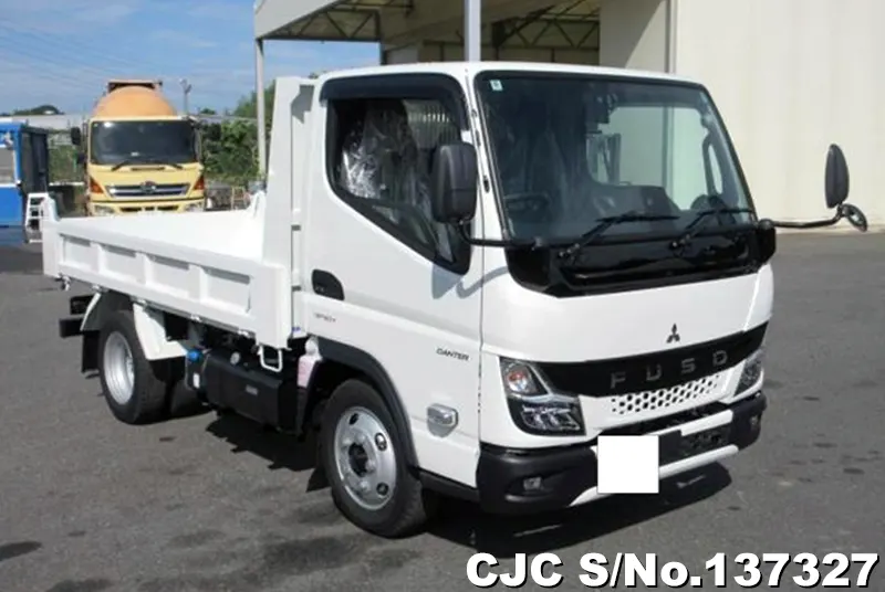 2025 Mitsubishi / Canter Stock No. 137327