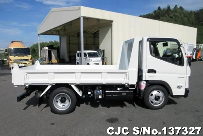 2025 Mitsubishi / Canter Stock No. 137327