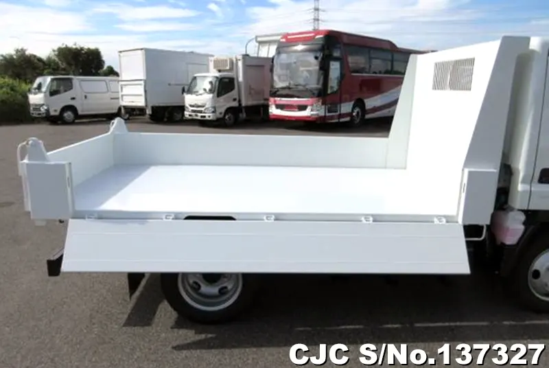 2025 Mitsubishi / Canter Stock No. 137327