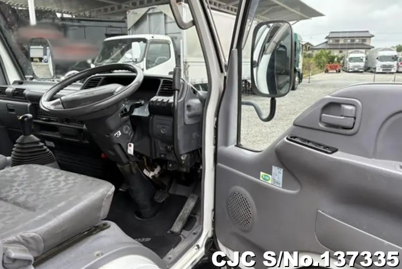 2005 Isuzu / Elf Stock No. 137335