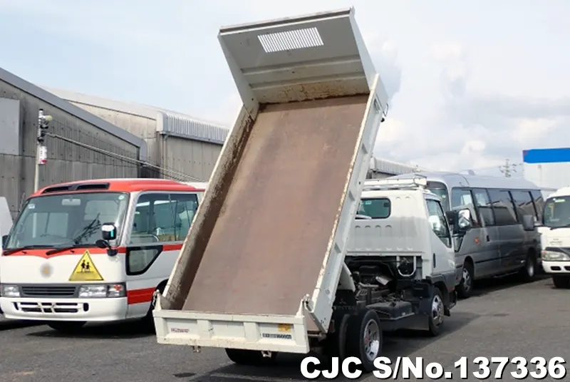 2000 Mitsubishi / Canter Stock No. 137336