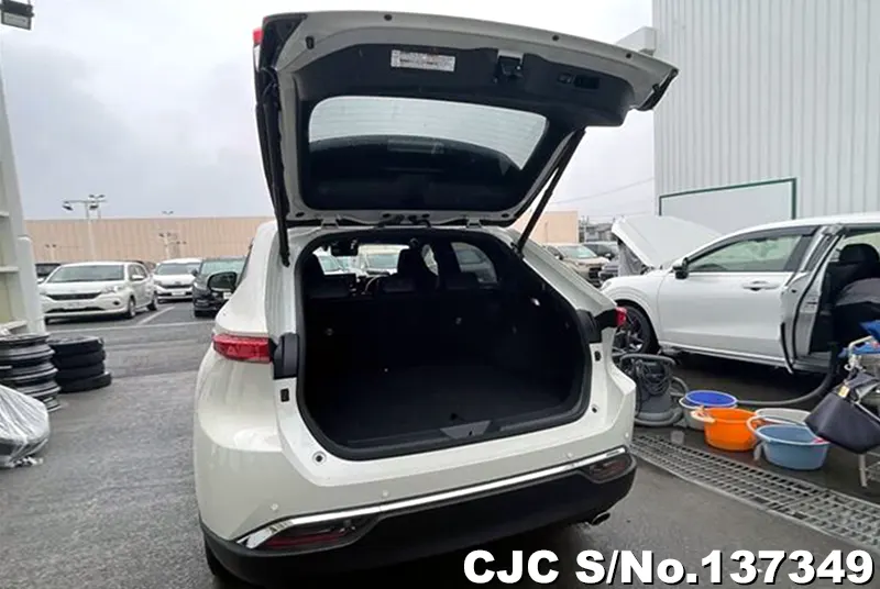 2022 Toyota / Harrier Stock No. 137349