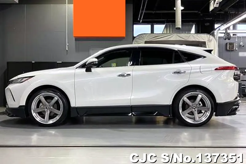 2022 Toyota / Harrier Stock No. 137351