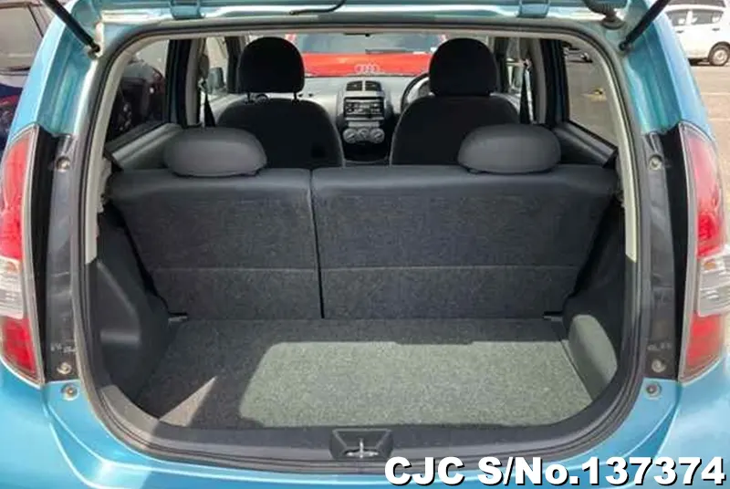 2005 Toyota / Passo Stock No. 137374