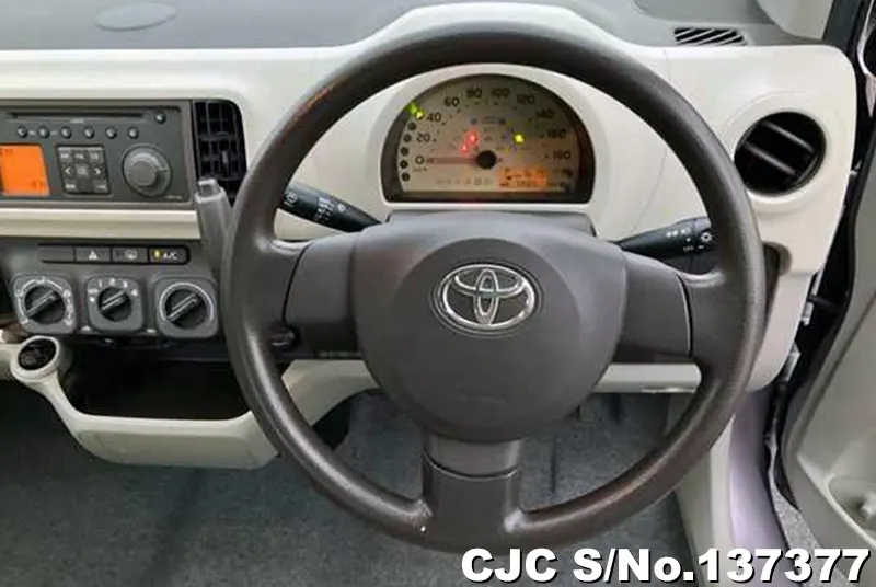 2010 Toyota / Passo Stock No. 137377