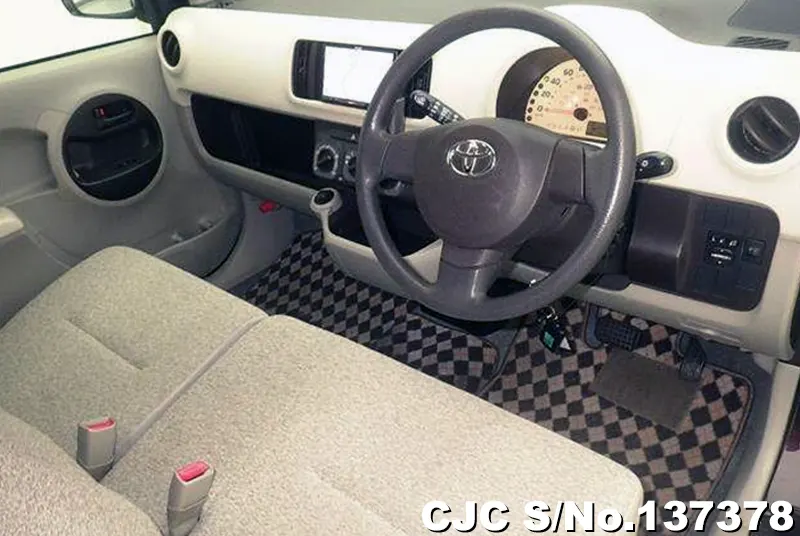 2011 Toyota / Passo Stock No. 137378