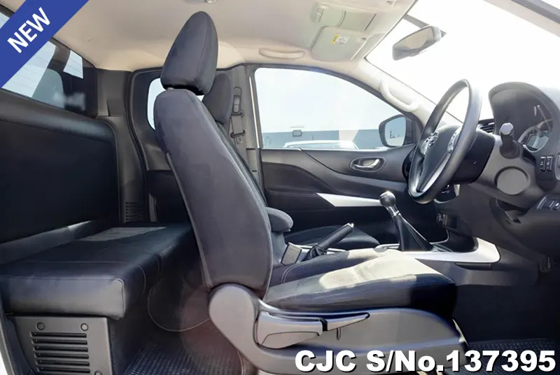 2021 Nissan / Navara Stock No. 137395