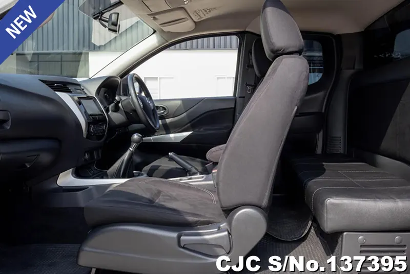 2021 Nissan / Navara Stock No. 137395