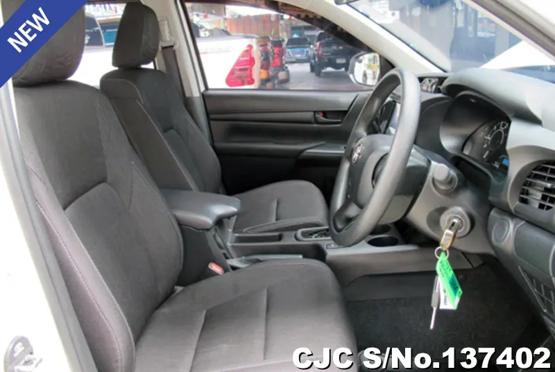 2025 Toyota / Hilux / Revo Stock No. 137402