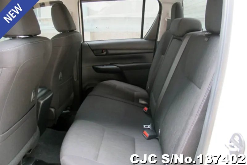 2025 Toyota / Hilux / Revo Stock No. 137402