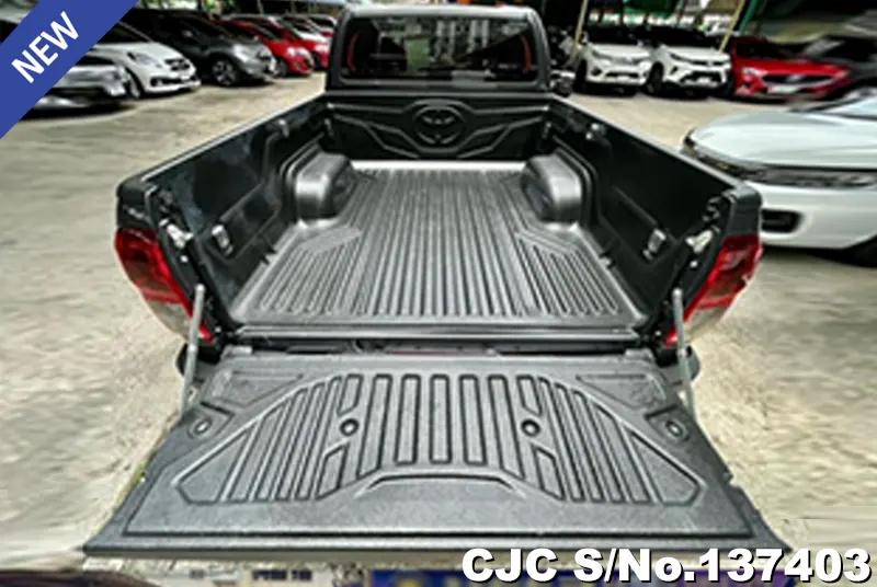 2024 Toyota / Hilux / Revo Stock No. 137403