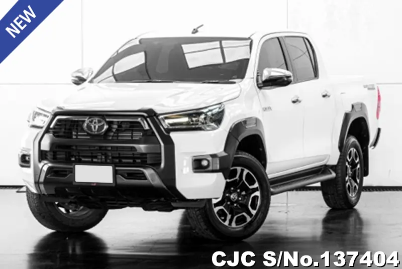 Toyota Hilux in White for Sale Image 3