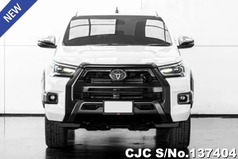 Toyota Hilux in White for Sale Image 4