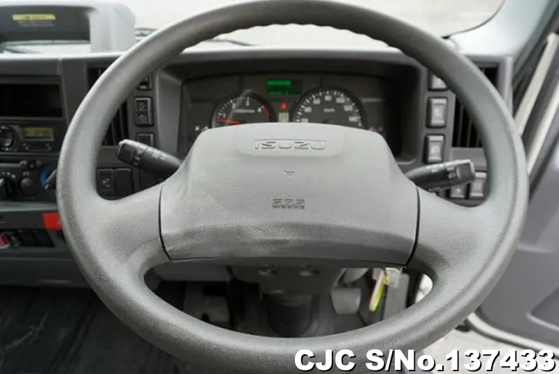 2020 Isuzu / Elf Stock No. 137433