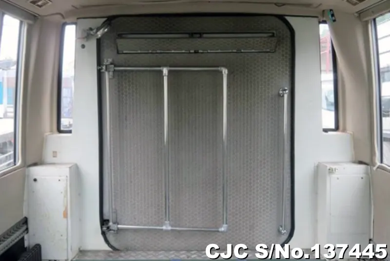 2007 Mitsubishi / Rosa Stock No. 137445