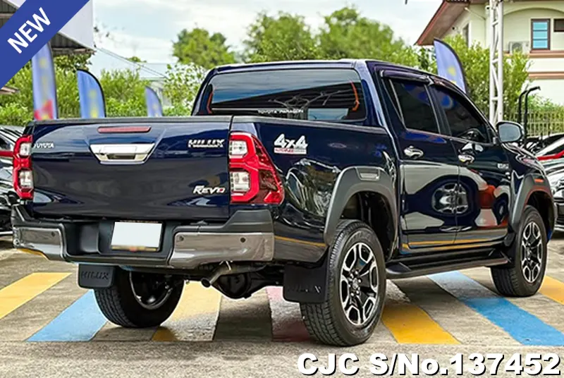 Toyota Hilux in Blue for Sale Image 2