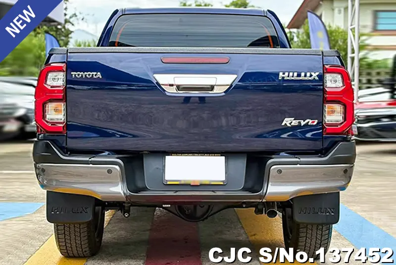 Toyota Hilux in Blue for Sale Image 5
