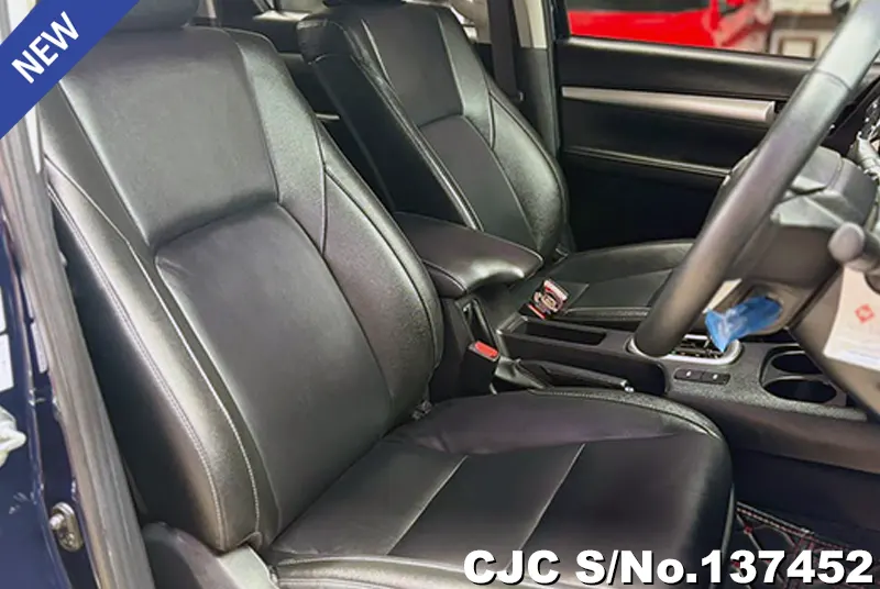 Toyota Hilux in Blue for Sale Image 11