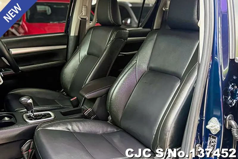 Toyota Hilux in Blue for Sale Image 12