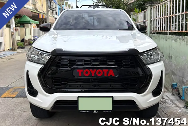 2020 Toyota / Hilux / Revo Stock No. 137454