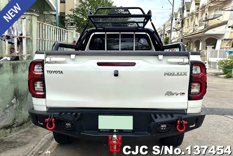 2020 Toyota / Hilux / Revo Stock No. 137454