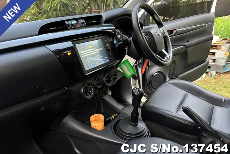 2020 Toyota / Hilux / Revo Stock No. 137454