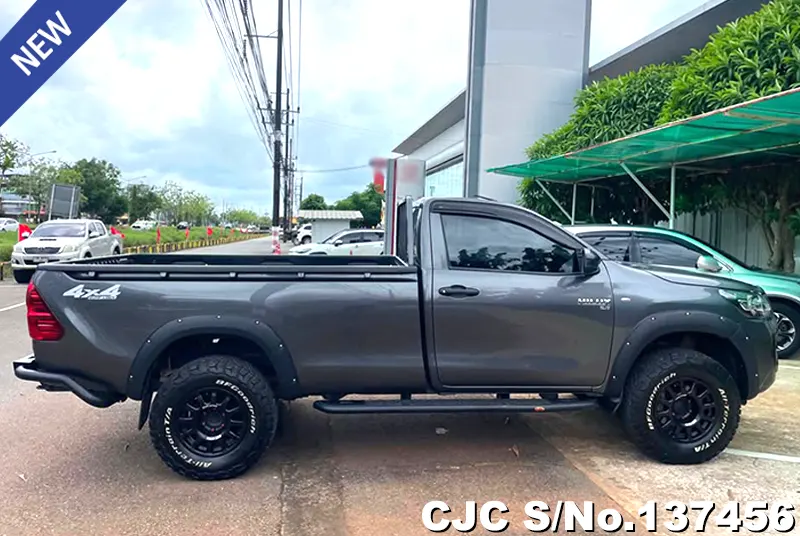 2020 Toyota / Hilux / Revo Stock No. 137456