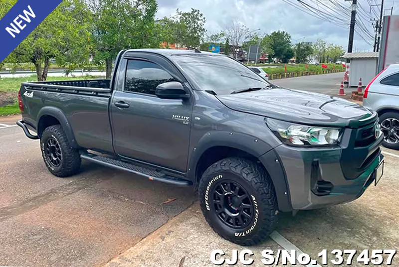 Toyota / Hilux / Revo