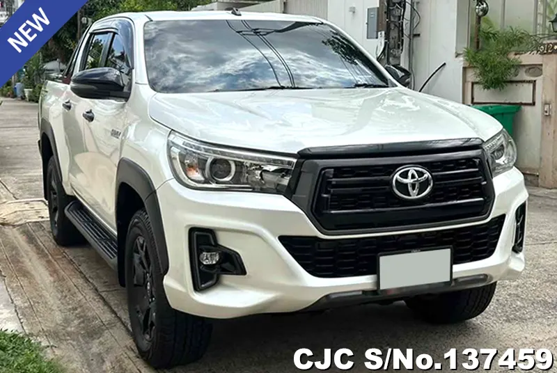 Toyota / Hilux / Revo Rocco