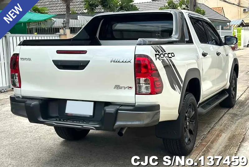 Toyota Hilux in White for Sale Image 2