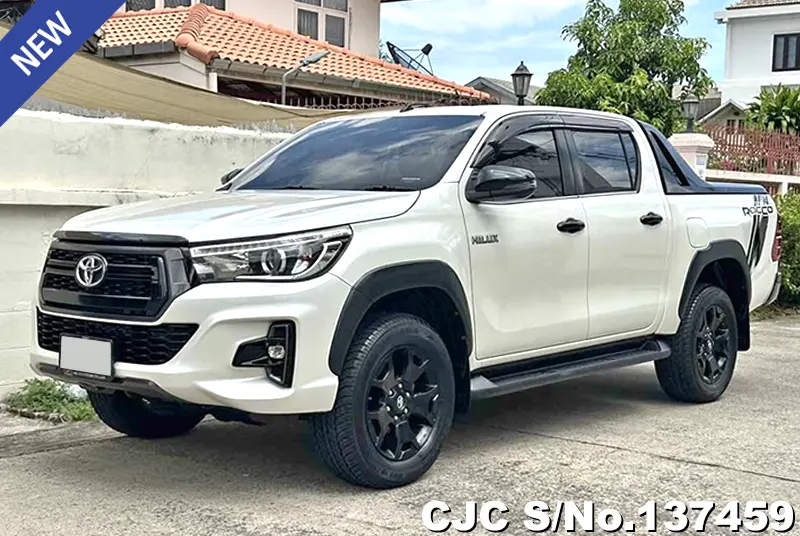 2019 Toyota / Hilux / Revo Rocco Stock No. 137459