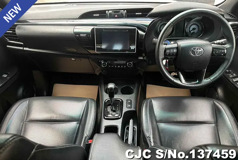 Toyota Hilux in White for Sale Image 7