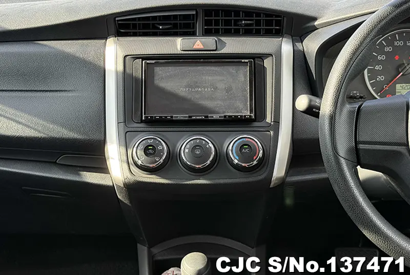Toyota Corolla Fielder in Silver for Sale Image 12