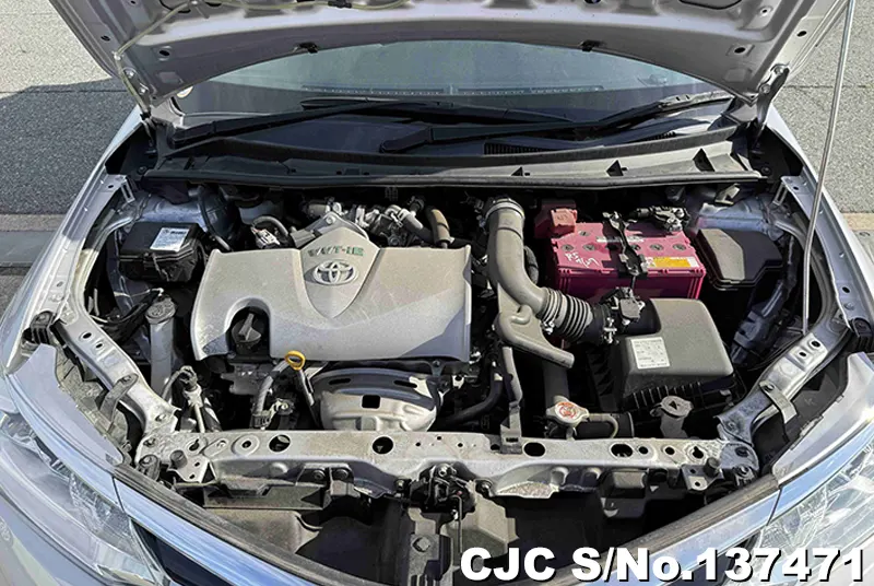 Toyota Corolla Fielder in Silver for Sale Image 14