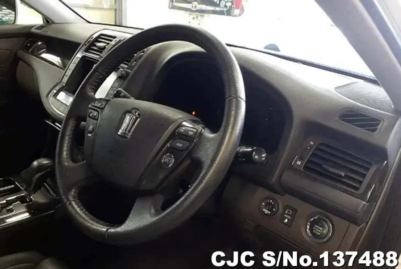 2009 Toyota / Crown Stock No. 137488