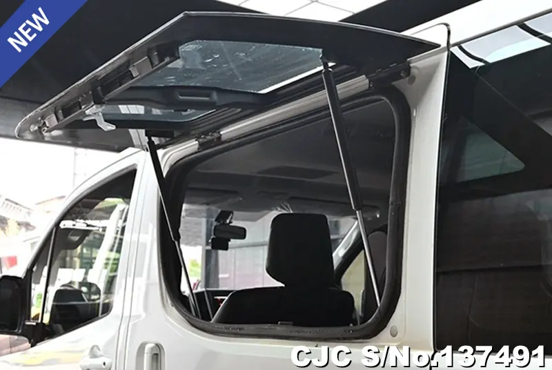 2022 Toyota / Hiace Stock No. 137491