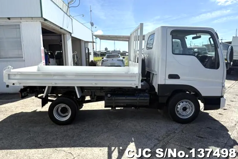 2005 Mazda / Titan Stock No. 137498