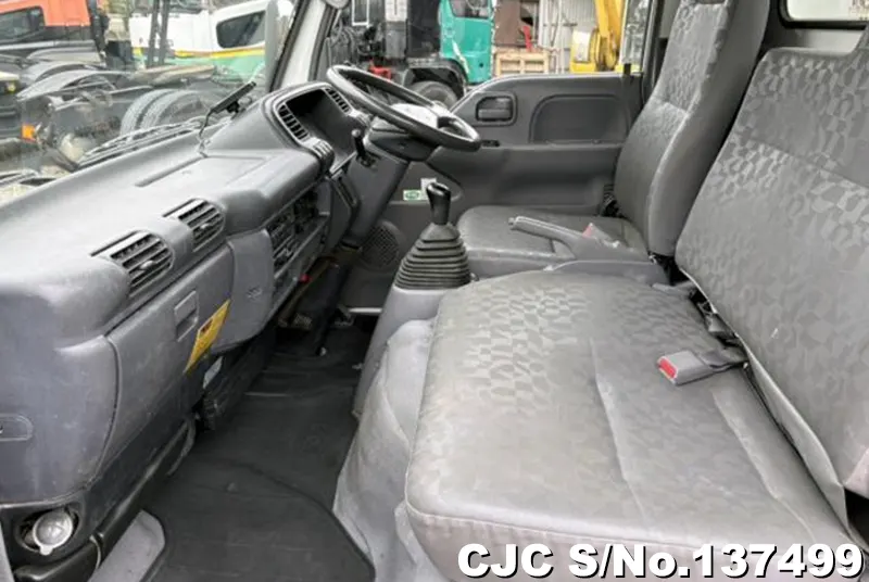 2005 Isuzu / Elf Stock No. 137499