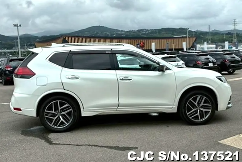 2020 Nissan / X-Trail Stock No. 137521