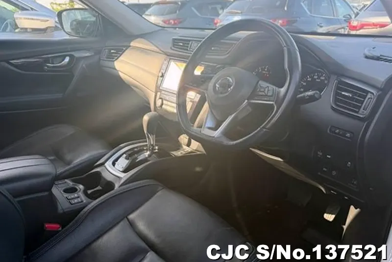 2020 Nissan / X-Trail Stock No. 137521