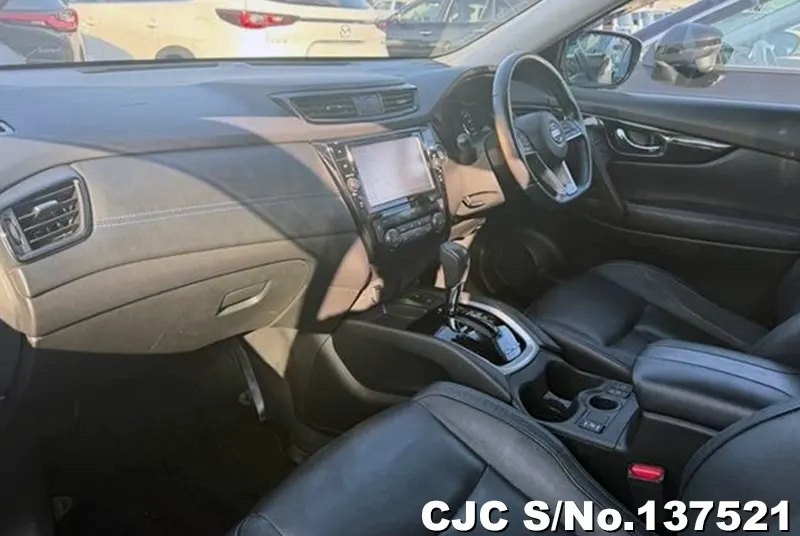 2020 Nissan / X-Trail Stock No. 137521