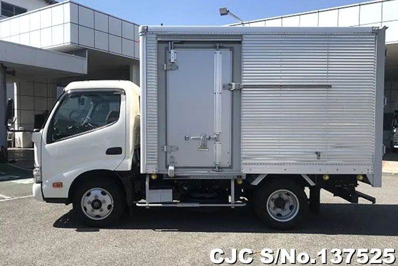 2022 Hino / Dutro Stock No. 137525