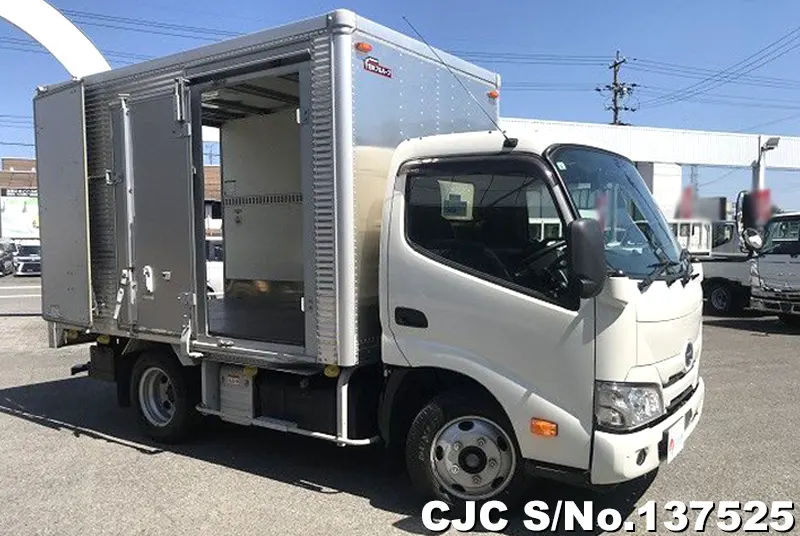 2022 Hino / Dutro Stock No. 137525