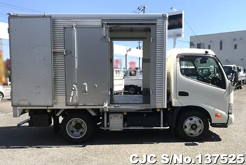 2022 Hino / Dutro Stock No. 137525
