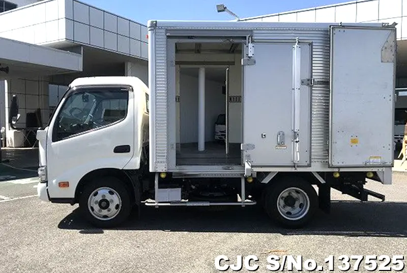 2022 Hino / Dutro Stock No. 137525