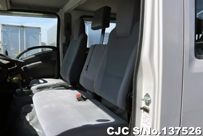 2016 Isuzu / Elf Stock No. 137526