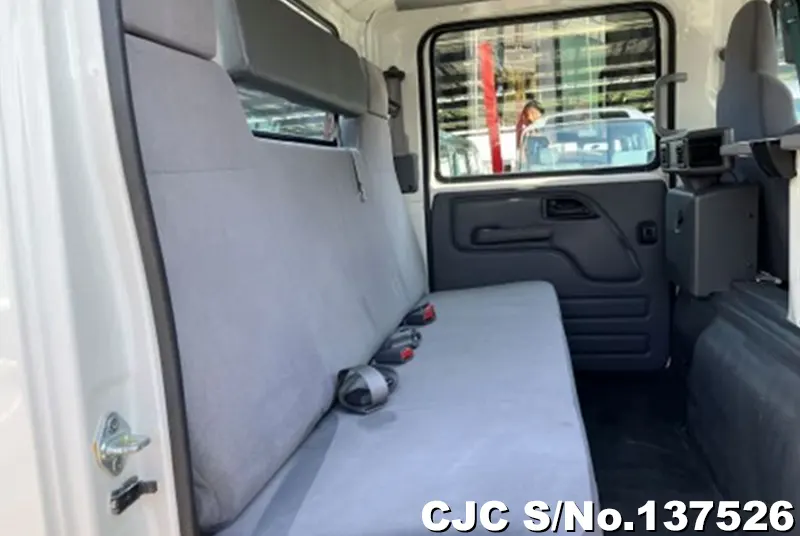 2016 Isuzu / Elf Stock No. 137526