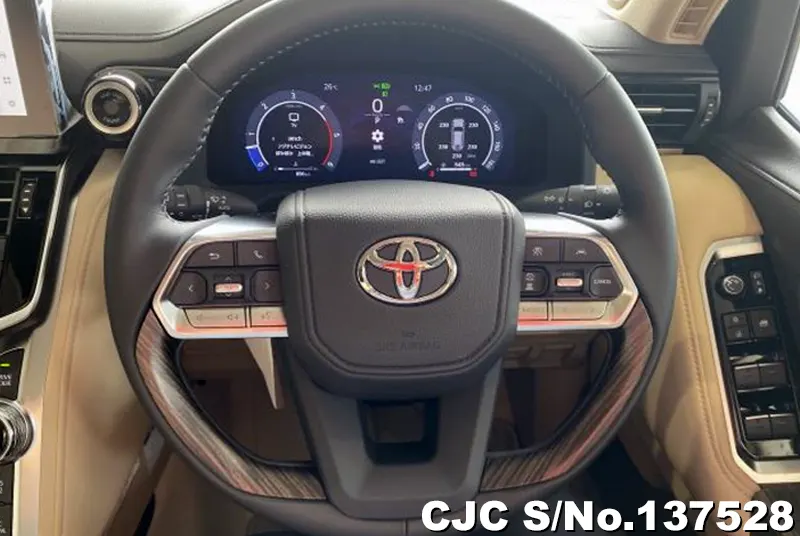 2025 Toyota / Land Cruiser Stock No. 137528