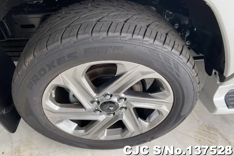 2025 Toyota / Land Cruiser Stock No. 137528