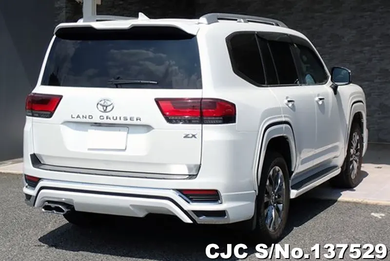 2024 Toyota / Land Cruiser Stock No. 137529